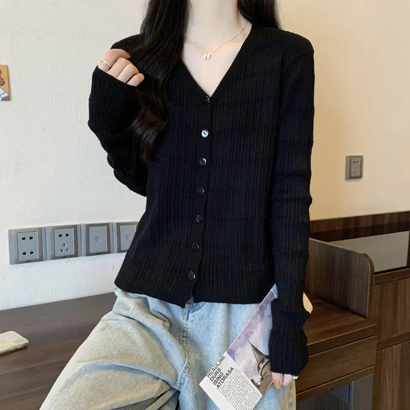 Women's Long-sleeved Button Cardigan Solid Color Casual Loose Fashion Top.