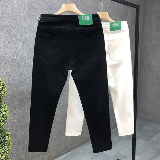 High-End Slim Fit Black White Men's Jeans Elastic Straight Leg Summer Thin Denim Casual Fashion Brand AE Stock Origin China.