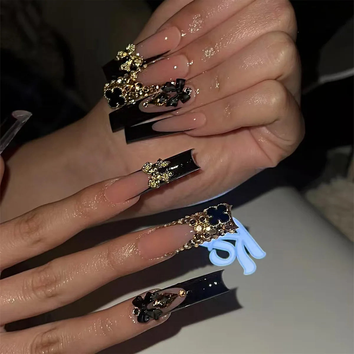 24Pcs Sweet Cool Spice Girl Press on Nails Black French Bow False Nails Y2k Star Glitter Diamond Nail Long Square Gel Fake Nails.