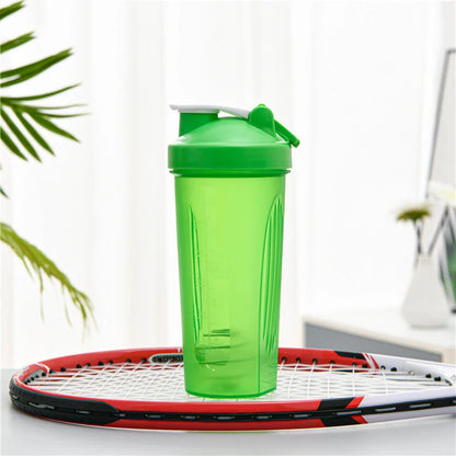600ml Portable Protein Powder Shaker Bottle Leak Proof Water Bottle for Gym Fitness Training Sport Shaker Mixing Cup with Scale.