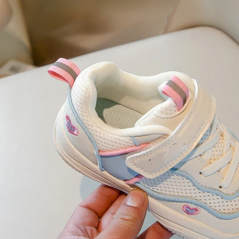 New Girls Sneakers Breathable Mesh Cute Design Outdoor School Kids Sports Shoe Lightweight Comfortable Children Fashion Footwear