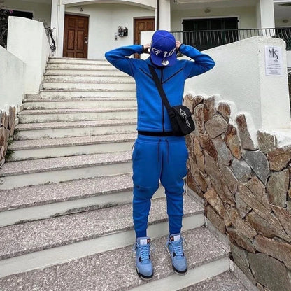 Fashion Solid Color Slim Two Piece Sets Men Fall Winter Casual Long Sleeve Zipper Hooded Sweatshirt And Pants Suits Mens Outfits.