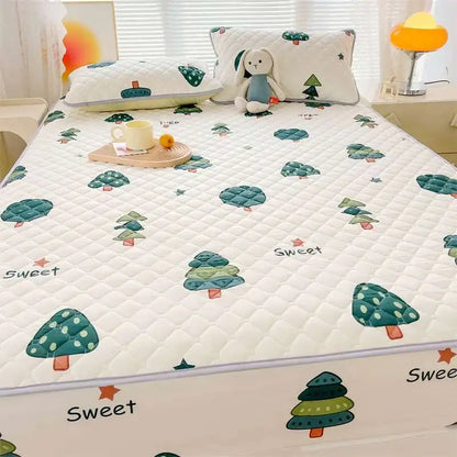 Quilted Mattress Cover 150x200cm - Thick Skin-Friendly Fitted Sheet, 매트리스커버 Breathable Bed Covers (Pillowcase Sold Separately).