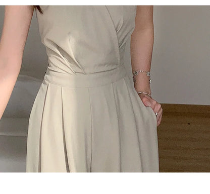 2025 Women Summer Clothes Sexy Halter Backless Folds Jumpsuits Female Wide Leg Loose Rompers Ladies Solid Long Jumpsuit C260.