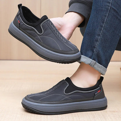 Casual Men's Cloth Shoes Outdoor Men Sports Shoes Comfortable Wear-resistant Soft Bottom Sneakers Light Anti-Slip Walking Shoes.