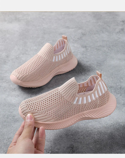 Children's Boys Lightweight Casual Shoes Soft-soled Breathable Kids Girls Sports Walking Sneaker Non-slip Tennis.