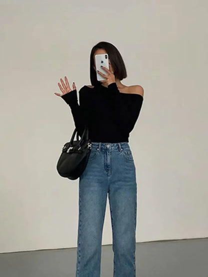 Fashion Skew Collar Off-shoulder Long-sleeved T-shirts Women Spring New Solid Slim Fit Crop Top Sexy Hollow Out Tees Shirts.