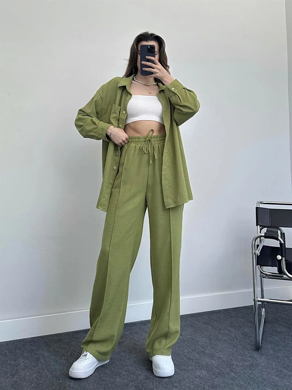 New Autumn Red Women Casual Two-piece Set, Features A Thin Long-sleeved Lapel Shirt Paired with Matching Drawstring Trousers.