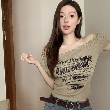 Summer Fashion Slim Fit One Shoulder Sexy Knot Elastic Red T-Shirt For Women.