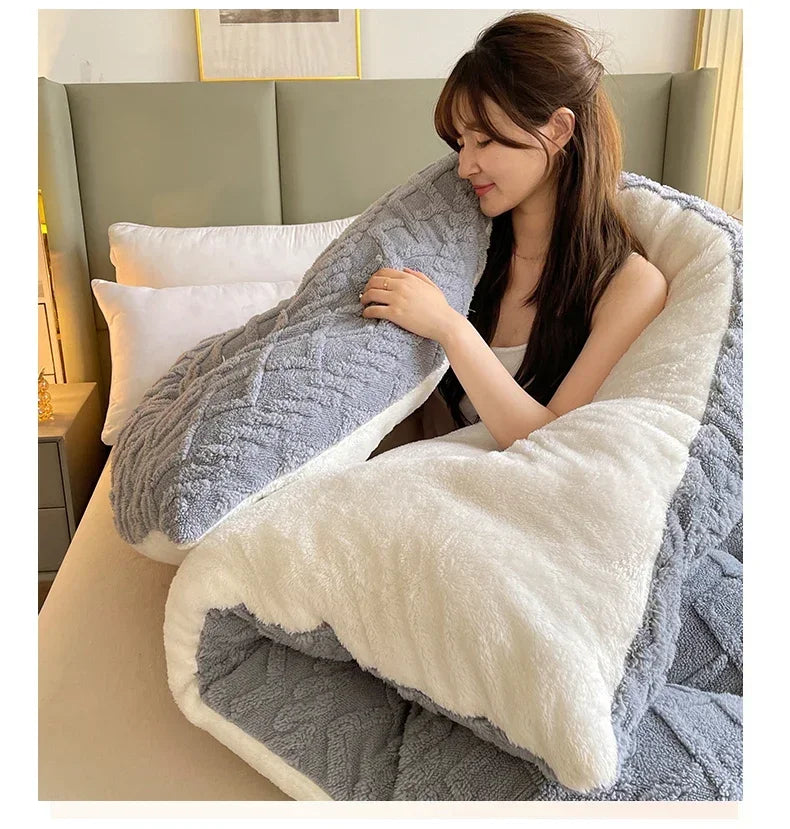 High End Thickened Winter Warm Blankets for Beds Artificial Lamb Cashmere Weighted Blanket Thicker Warmth Duvet Quilt Comforter.