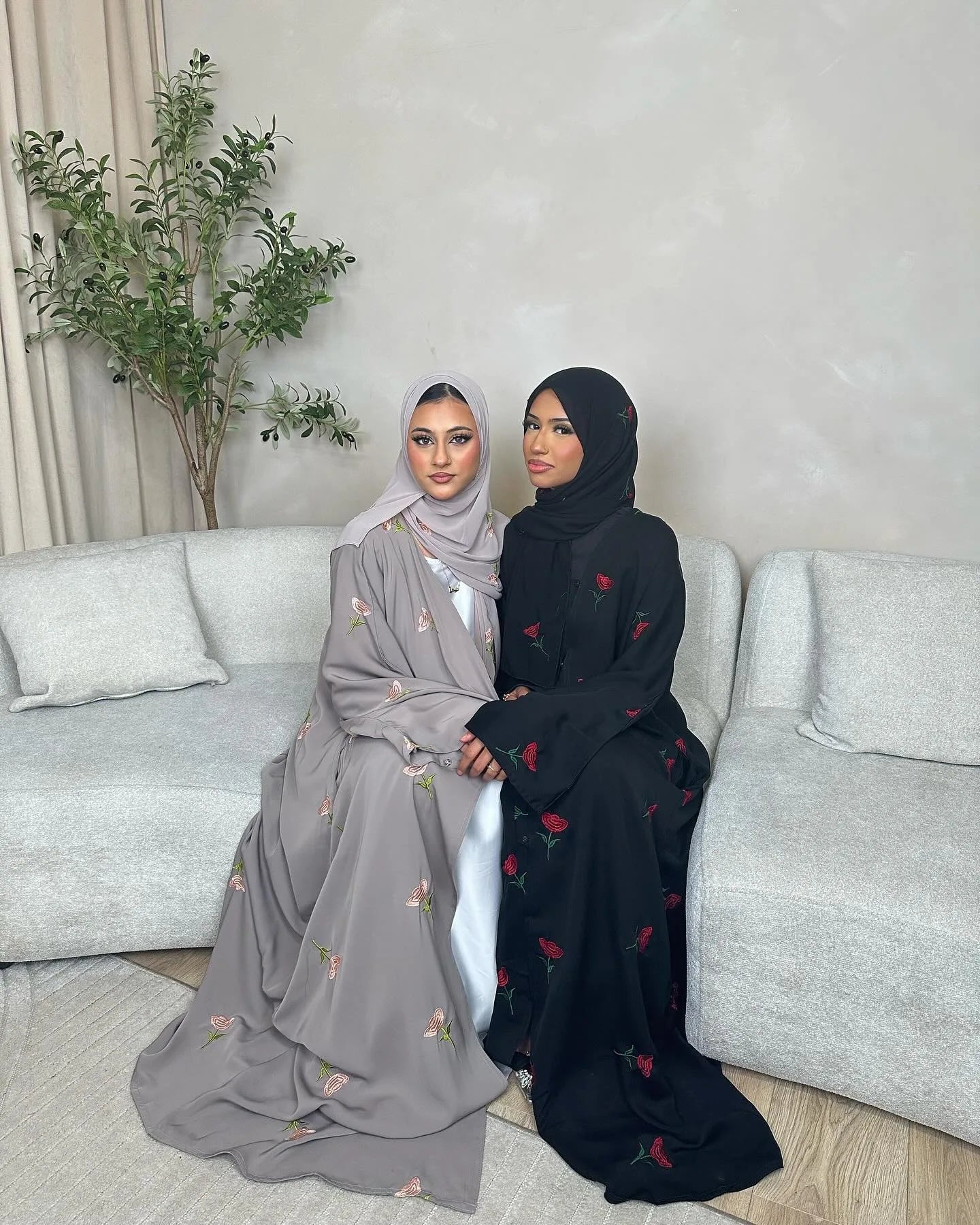 Eid 2025 New Embroideried Abaya Kimono Dubai Luxury Cardigan Muslim Party Kaftan Robe Abayas for Women Turkish Islamic Clothing.