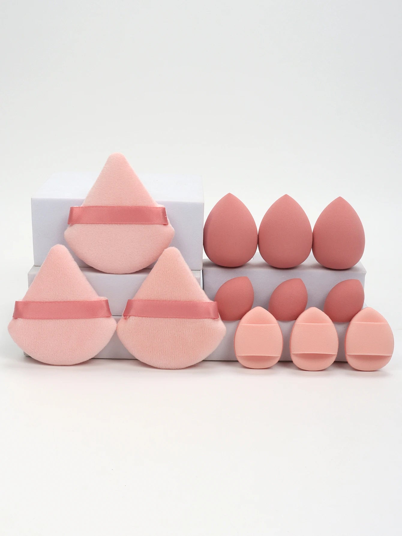 12-Piece All-Purpose Makeup Sponge Set, Made of 3 Loose Powder Puffs, 3 Mini Air Cushion Puffs, 3 Beauty Eggs and 3 Mini Beauty.