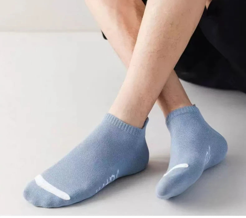 5 Pairs Men Bright Colored Ankle Socks Breathability Fashionable Casual Street Style Deodorizing Invisible Travel Running Socks.
