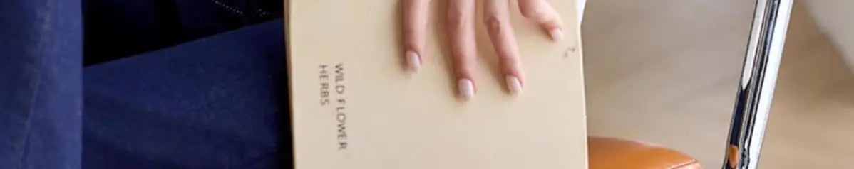 Apricot Round Neck Contrast Long Sleeve Womens Sweatshirt Stylish Casual Minimalist Top.