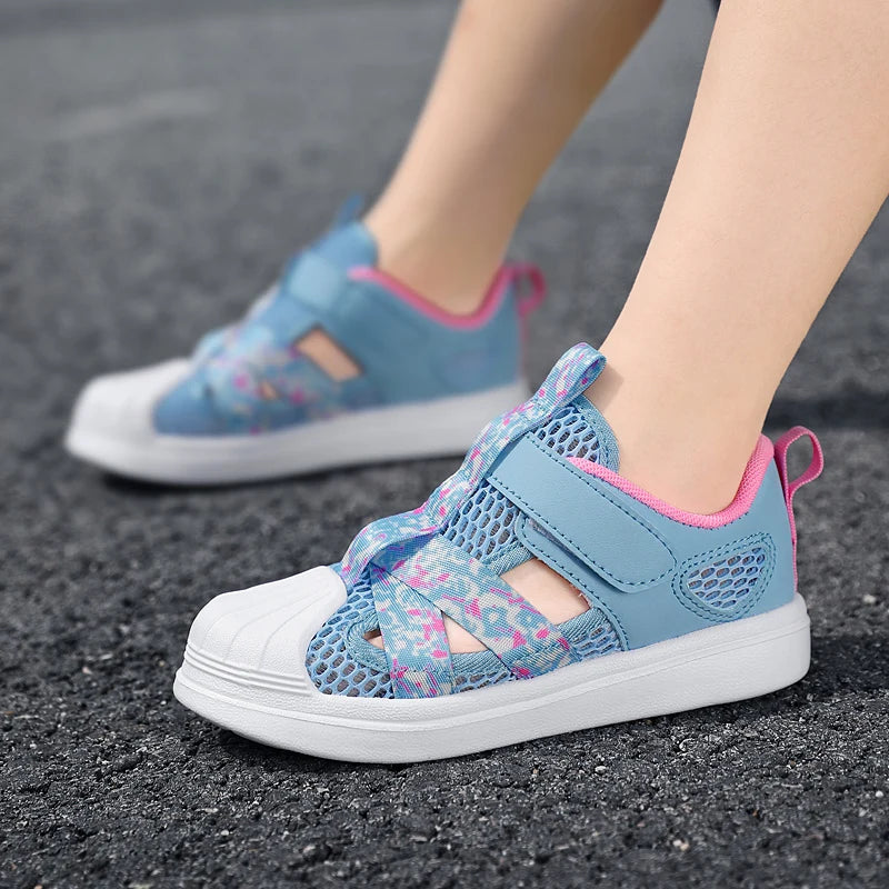 Summer Breathable Kids Sandals Boy and Girl Fashion Sneakers Lightweight Non Slip Walking Shoes Comfortable Sport Shoes.
