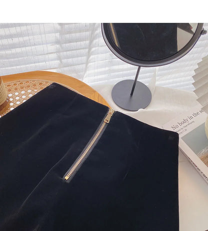 Velvet Black High Waist Slim Shorts Thicked Women's Winter New Korean Fashion Double-breasted Wide Leg Short Pants.