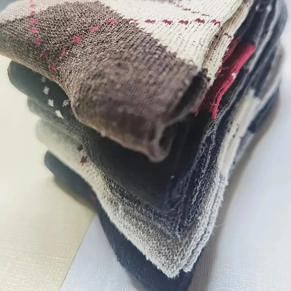5 Pairs Men's Splicing Diamond Patterns Wool Socks Warm Winter Mid Length Socks Thickening Soft Cold-resistant Men Boots Socks.