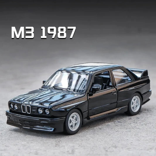 1/36 BMW M3 1987 Alloy Toys Car Model Metal Diecasts Toy Vehicles Authentic Exquisite Interior Pull Back 2 Door Opened Kids Gift.