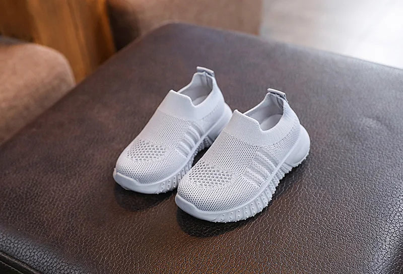 Children Shoes Spring Summer Kids Sneakers Soft Breathable Mesh For Boys Slip-on Casual Shoes Anti-Slip Walking Baby Girls Shoes.