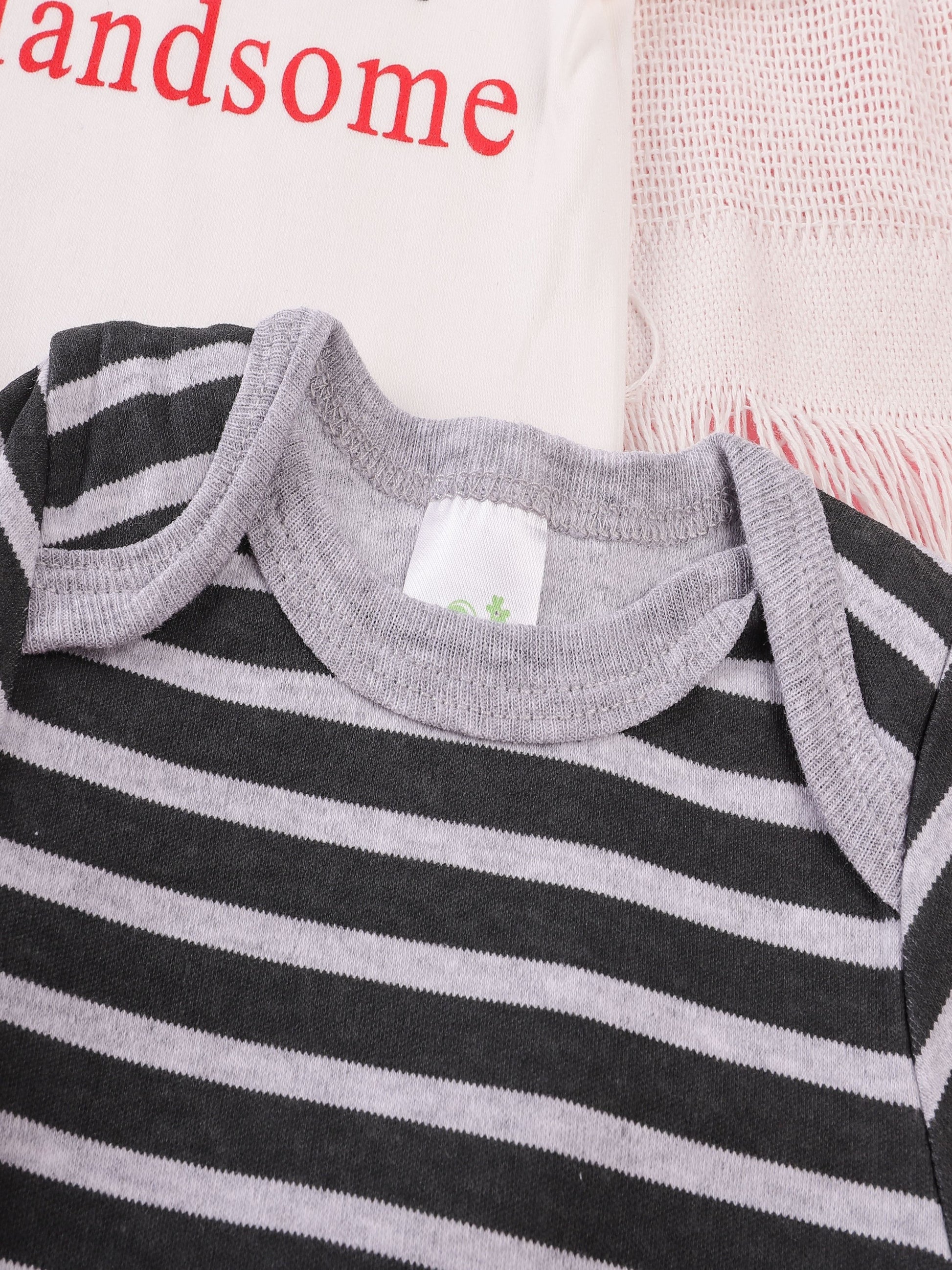 3PCS Sommer Jungen und Mädchen Nette Muster Hoodie Set Kurzarm Dreieck Overall Neugeborenen Baumwolle Bequeme Overall Pyjamas.