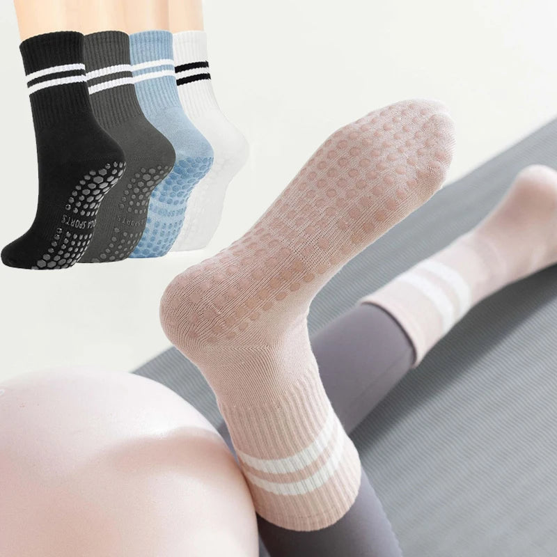 4 Pairs Yoga Socks for Women Professional Non-slip Silicone Mid-tube Pilates Socks Indoor Fitness Gym Dance Sports Floor Socks.