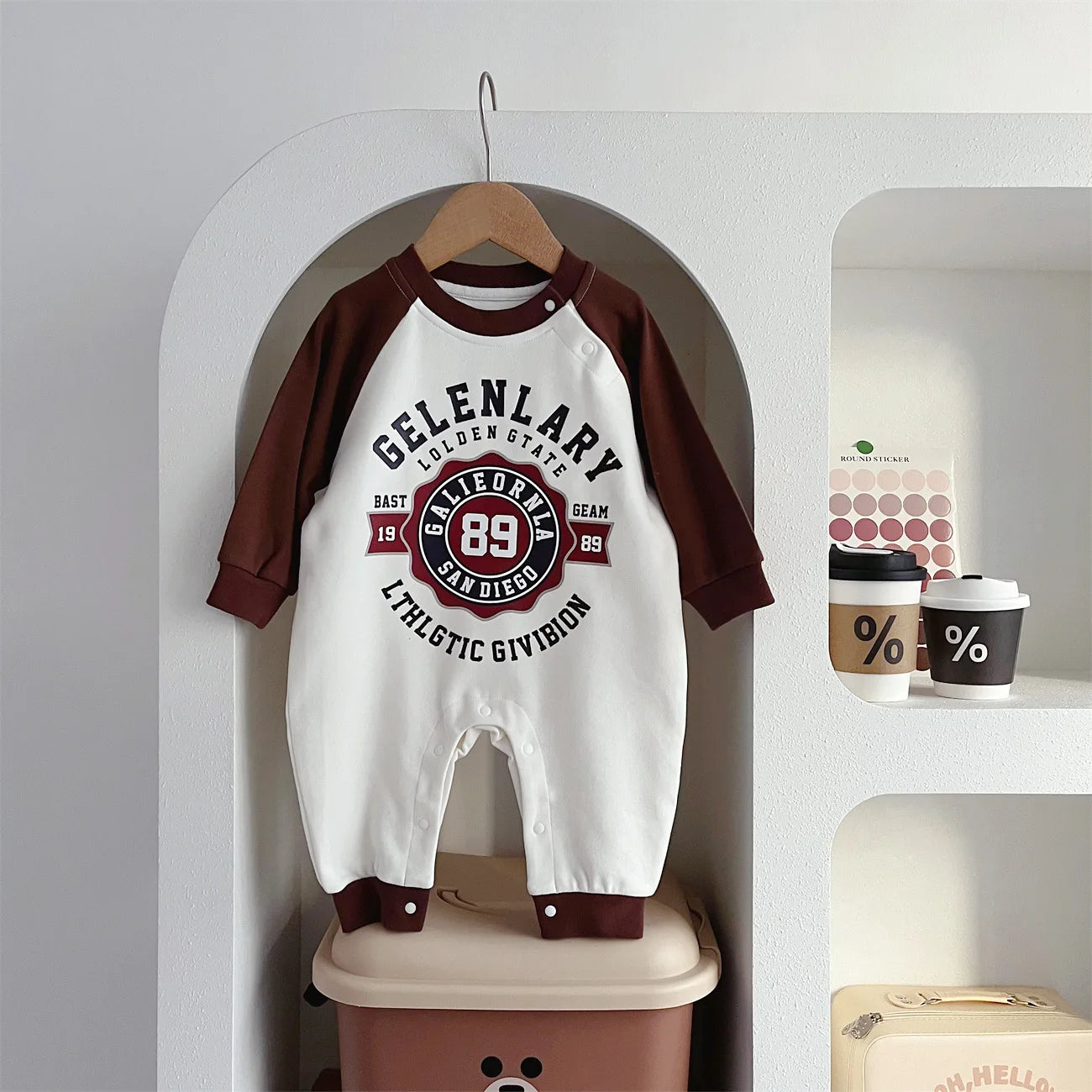 Ins 2024 Frühling Herbst Baby Jungen Bodysuit Baumwolle gestreiften Cartoon gedruckt Langarm Kleinkind Jungen Stram pler Neugeborene Jungen Outfits