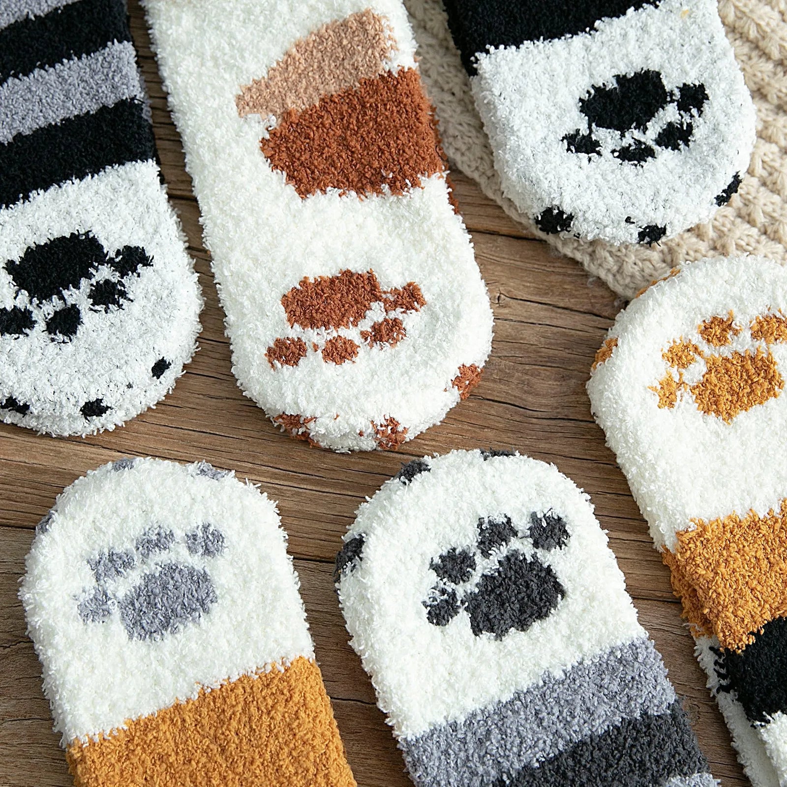 Women Winter Warm Fluffy Socks Cute Animal Claw Cat Paw Footprint Fuzzy Socks Female Thick Coral Fleece Home Floor Sleep Socks.
