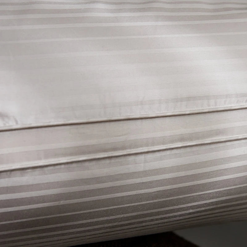 100% Goose Down Pillows Neck Pillows for Sleeping Bed Pillow 100% Cotton Cover with Goose Donw 1pc Hotel Collection Soft Comfort.