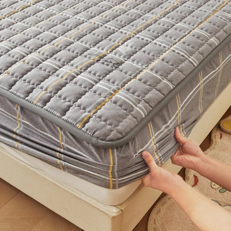 3pcs set Bed Cover Cute Quilted Mattress Cover Soft Skin-friendly Printed Bed Fitted Sheet 1pc mattress cover+2pcs pillowcase