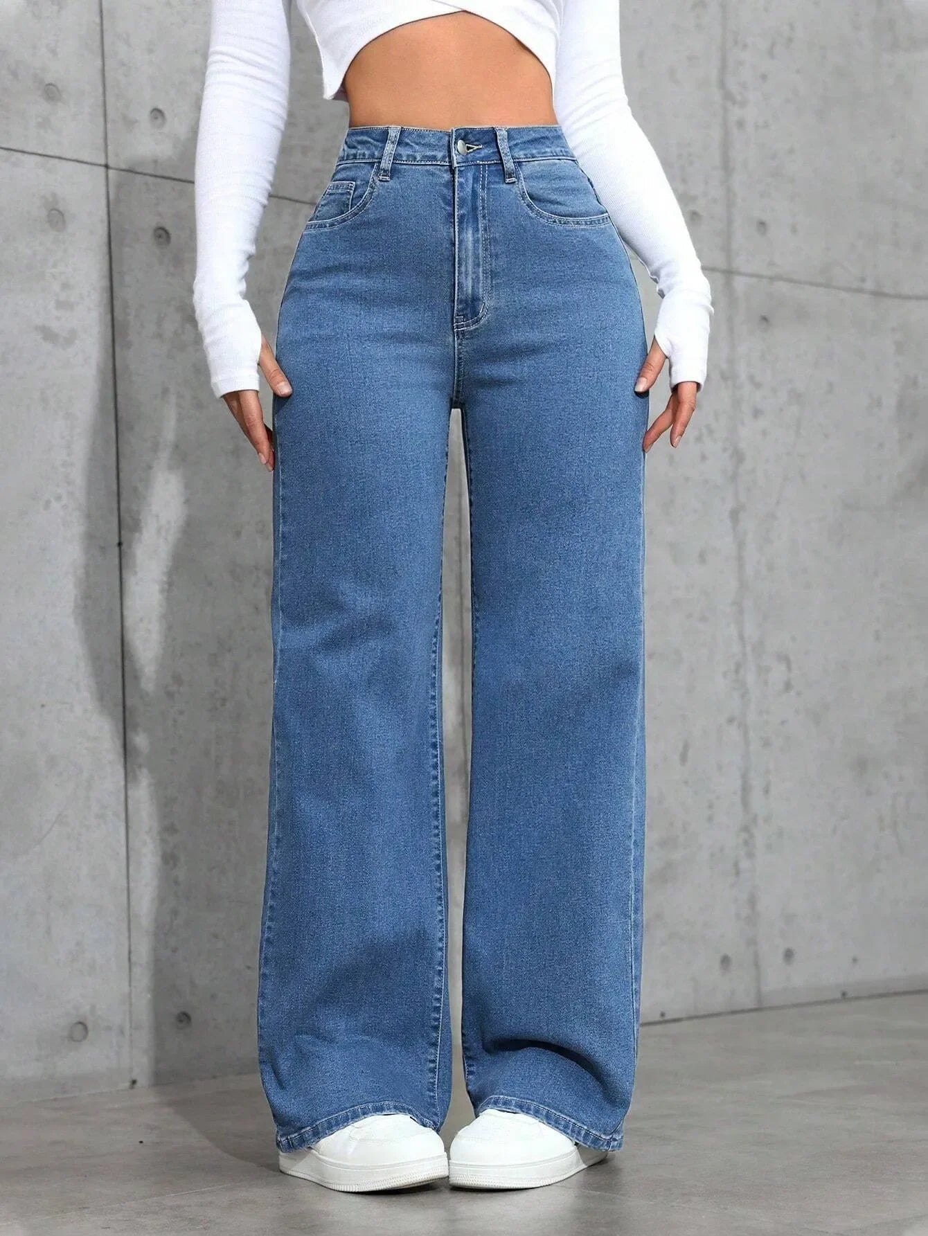 High Waist Straight Leg Women's Jeans Rhinestone Washed INS Style Imported New Model Blue Denim Trousers Female Fashion.