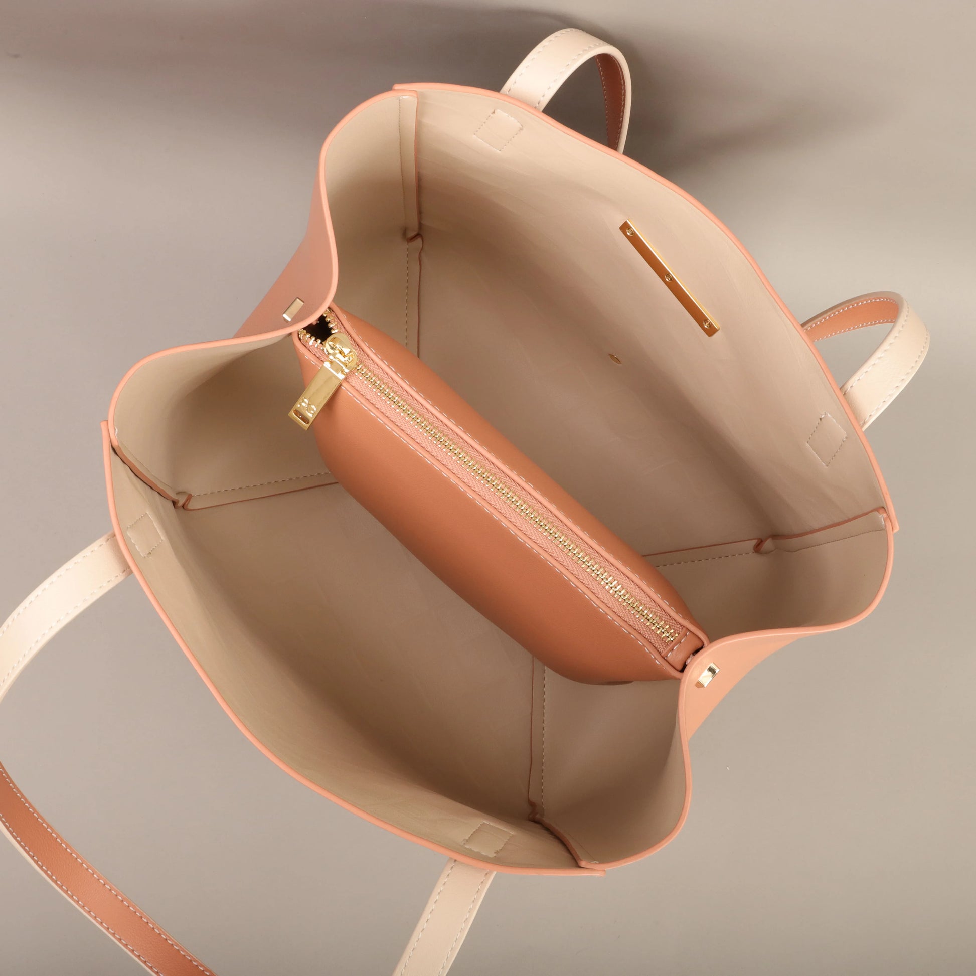 PG Lady Light Luxury High-End Design Large Capacity 2025 New Fashion PU Artificial Eco-Friendly Leather Single Shoulder Bag.