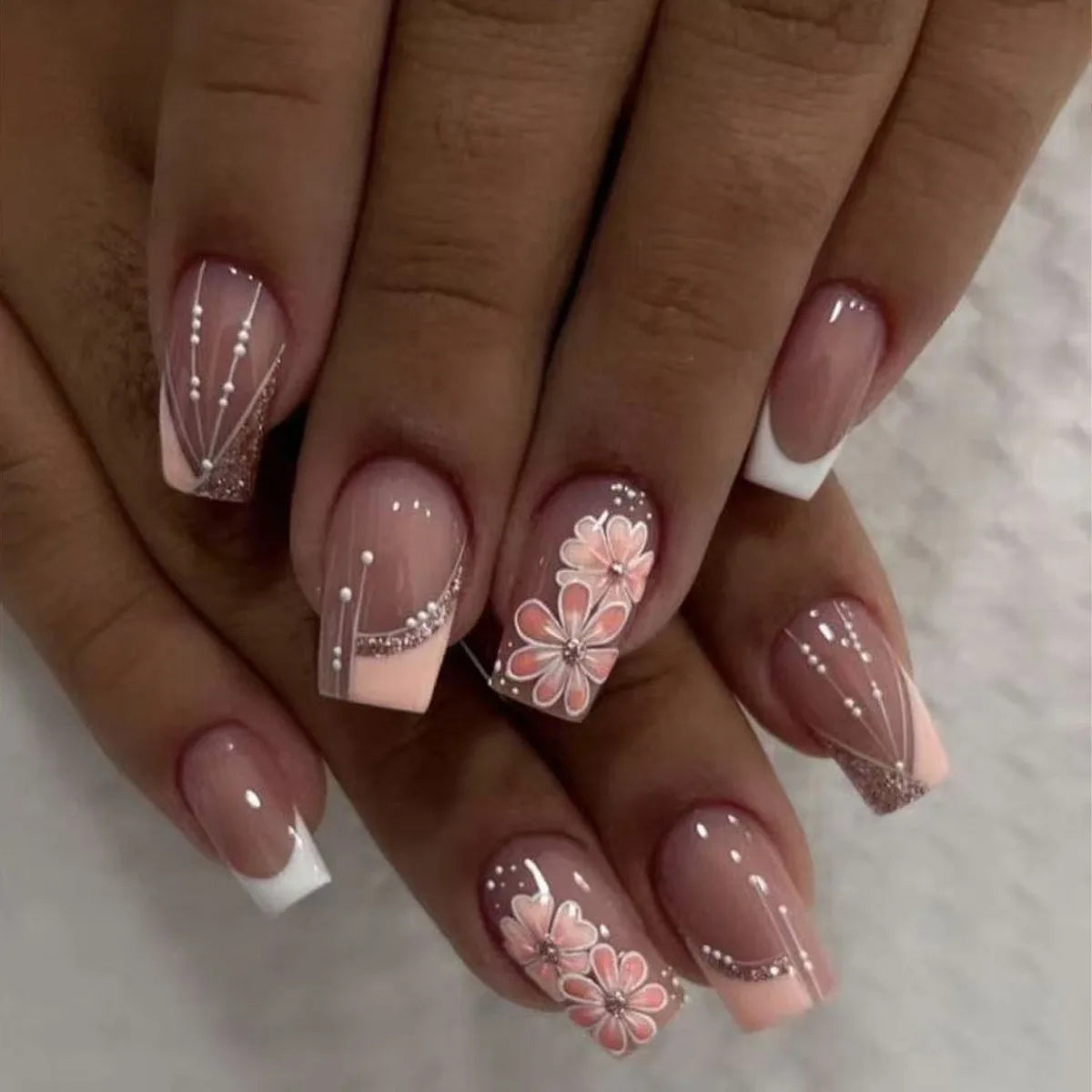 Mid-length Coffin Fake Nails 24Pcs White French Tip Ballerina Press On Nail Pink/White Flower Printed Spring/Summer DIY Manicure.