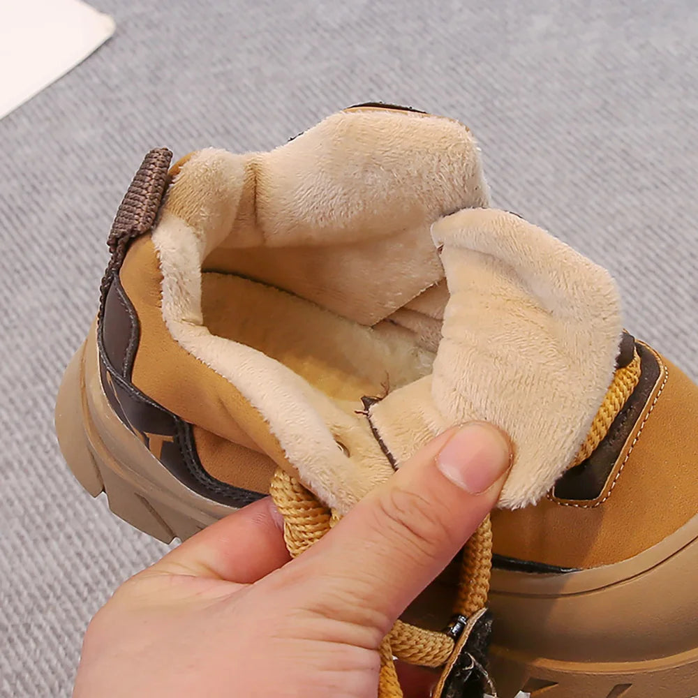 Winter Plush Boots For Children PU Leather Waterproof Boy's Warm Cotton Shoes Thick Warm Platform Teenager Kid's Snow Boots.