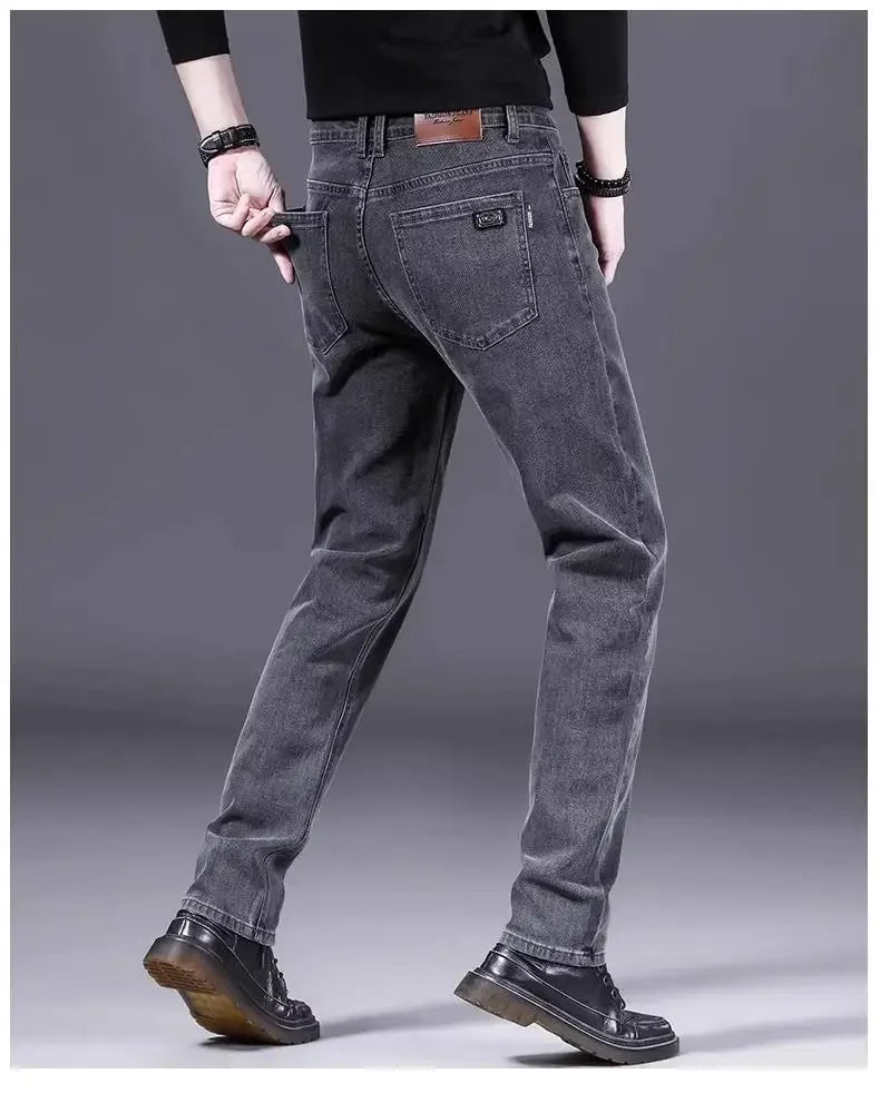 High-End Men's Fleece-Lined Thick Stretchy Straight Leg Jeans 2025 New Style Loose Fit Smoke Grey Trousers for Men.