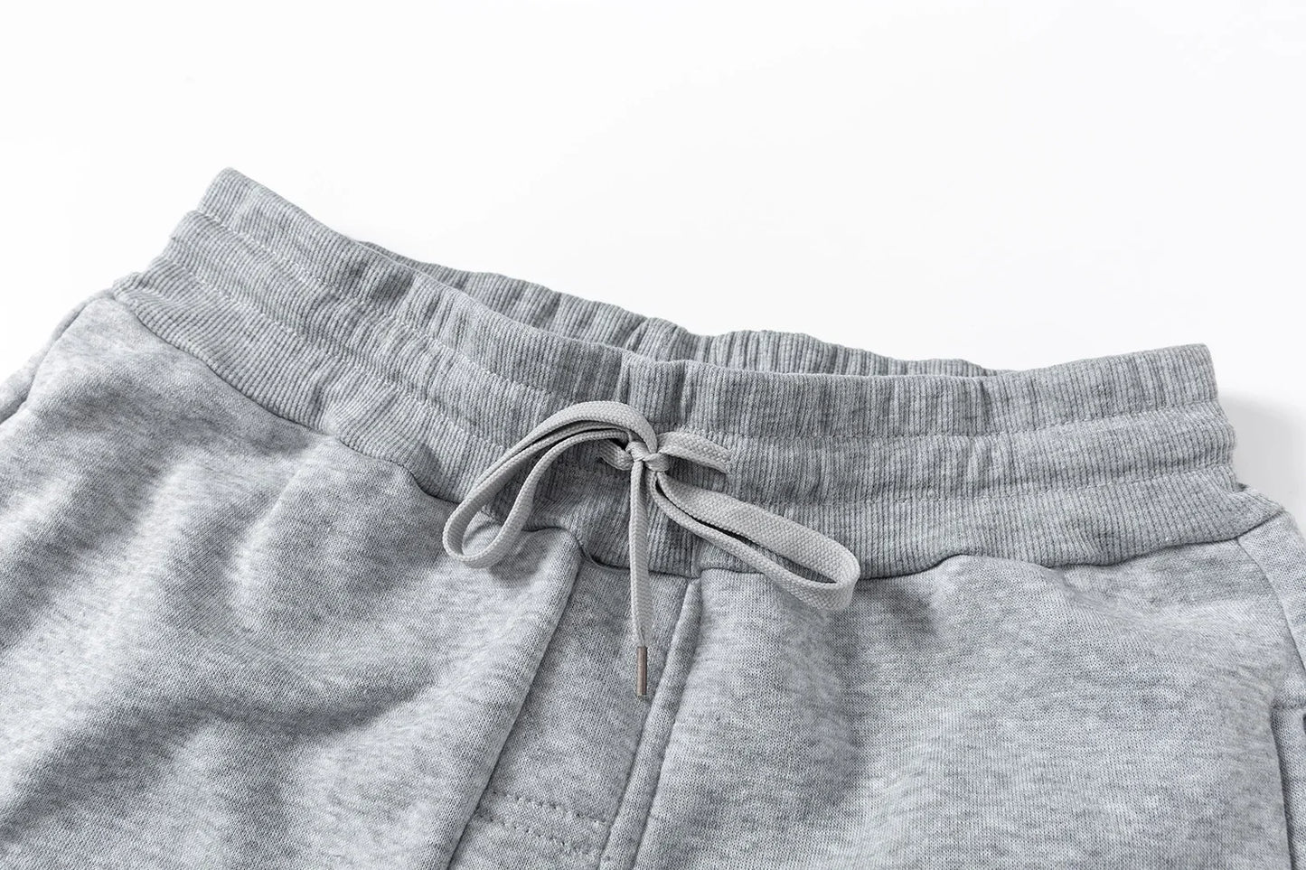 Men's autumn/Winter 2025 hoodie set, fashionable wool hoodie + sweatpants set for sportswear, casual running sportswear set.