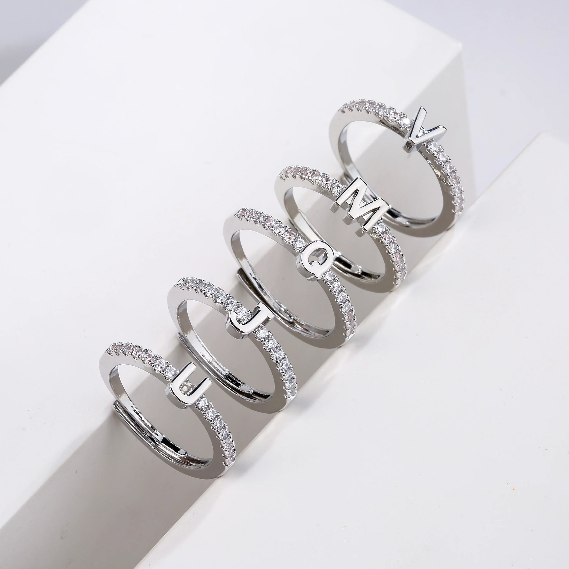 HECHENG,Fashion Initials Letter Ring Women Classic Simple Opening Finger Ring For Women Party Jewelry Gift Wholesale.