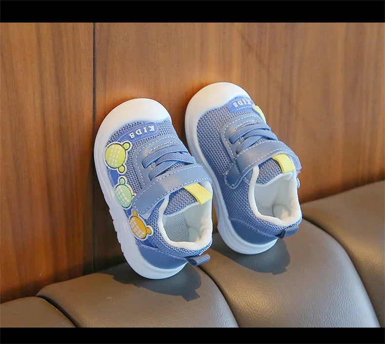 2023 New Spring Autumn Girl's Sneakers Children's Baby Mesh Breathable Casual Flats Shoes Outdoor Running Shoes.