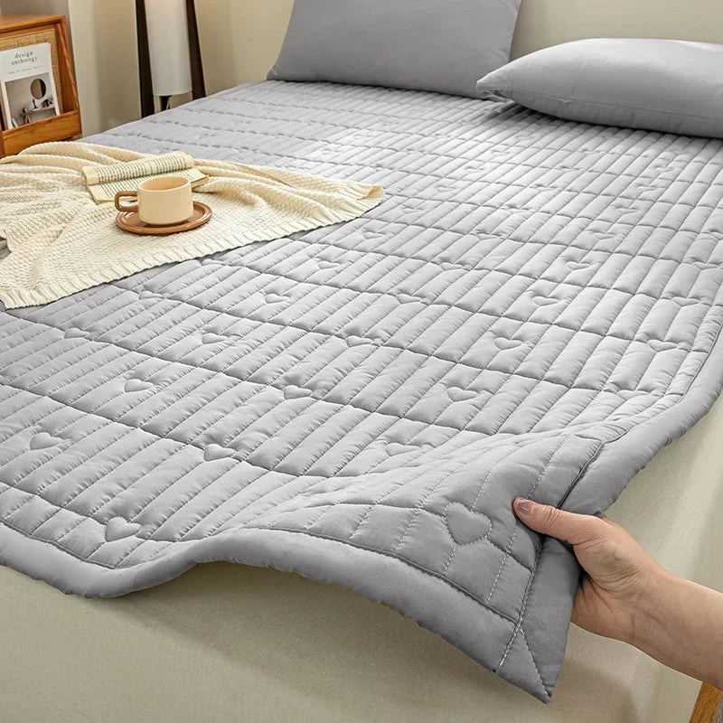 Washed cotton quilted thicken mattress pink romance heart sleeping mat 150cm bed sheet bed protection pad queen king size.
