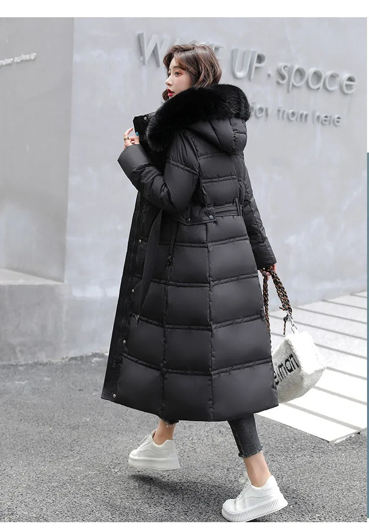 2024 neue Winter frauen Gepolsterte Jacken Mid-länge Modische Mit Kapuze Große Pelz Kragen Lose Dicke Unten Baumwolle Oberbekleidung damen.