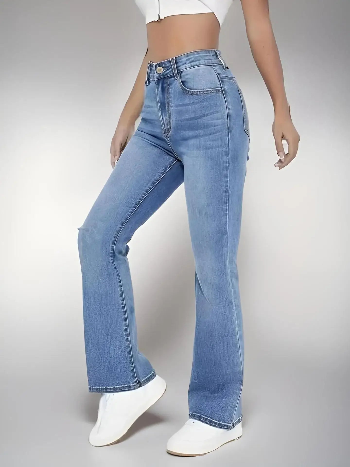 Spring 2025 Women's High Waist Straight Leg Light Blue Jeans Slimming Versatile Denim Pants Fashionable Casual Trousers.