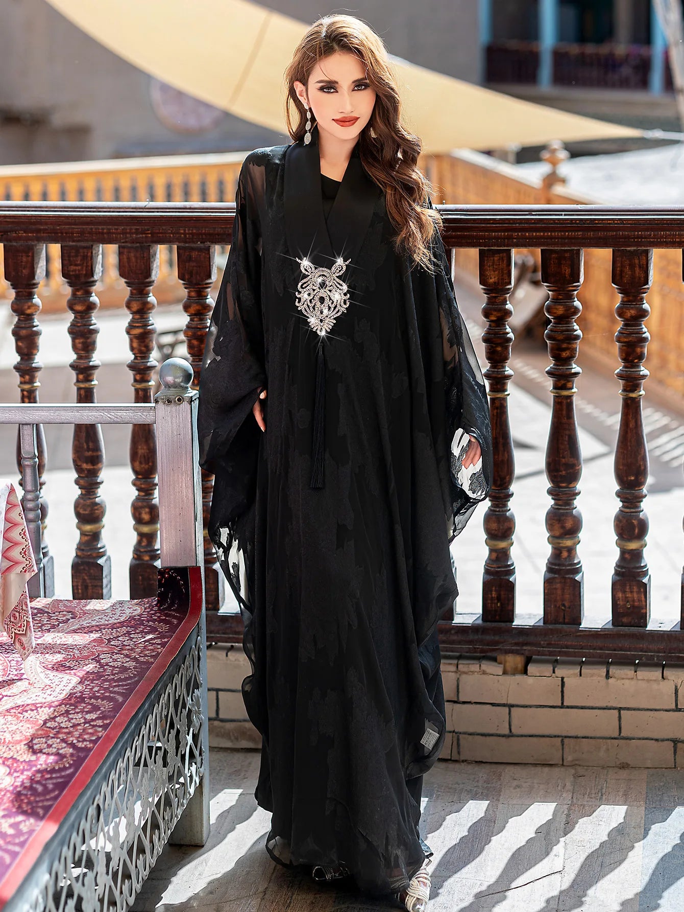 Luxury Dubai Abaya Embroidered Black Jacquard Tassel Robe Women Muslim Dress Kaftan Kimono Kebaya Marocain Femme Caftan Jalabiya.
