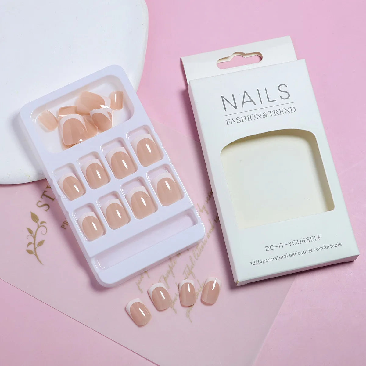 24pcs/set short square fake nails for women cute bride heart white french tips faux ongles y2k press on false nail supplies.