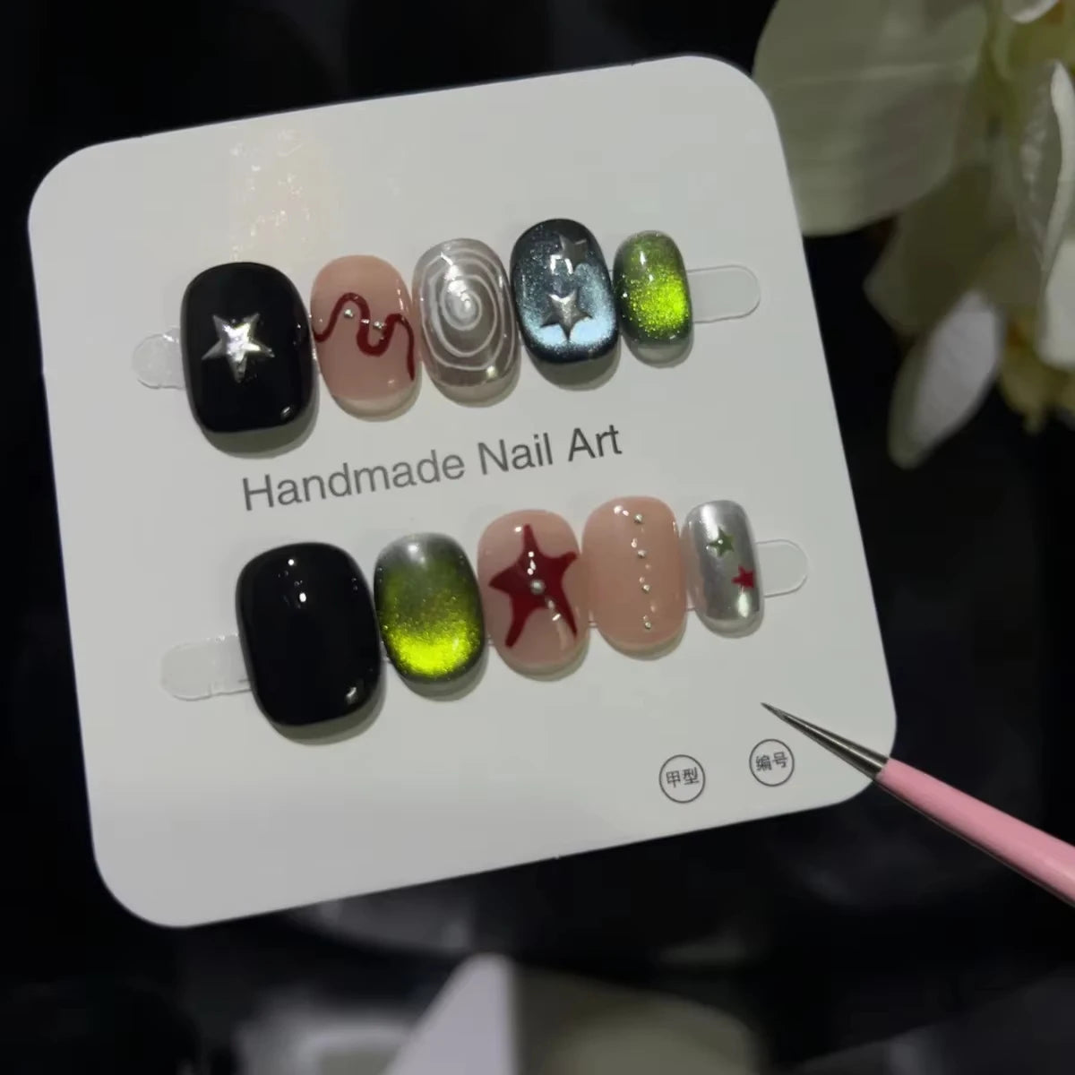 10pcs Short Oval Shaped Press-On Nails - Color Block Stripes & Star Designs Glossy Mix-and-Match False Nails for Women and Girls.
