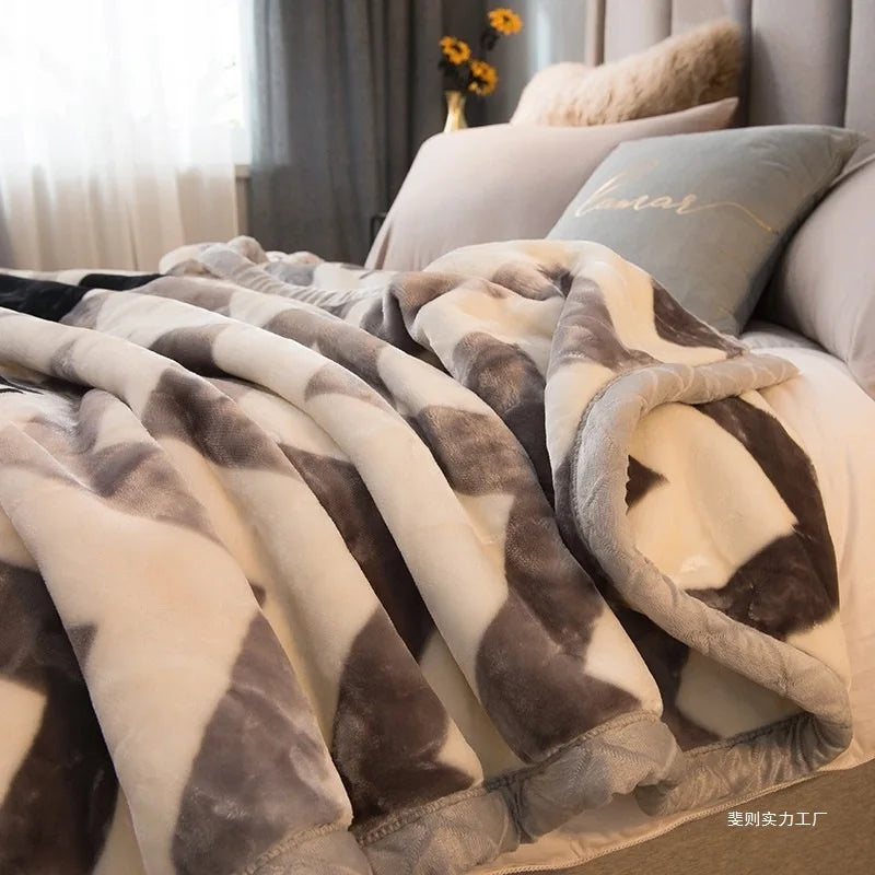 Thiened Double-layer Raschel Blanket Warm Coral Fce Wedding Blanket Single Double Bed Autumn Winter Warmth Cover Blanket.