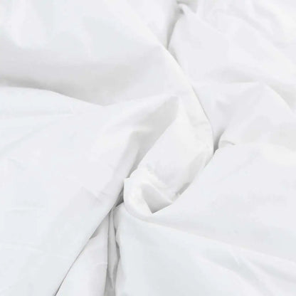Cozy White Microfiber Blanket and Comforter Set 240x260cm Perfect for All Seasons.