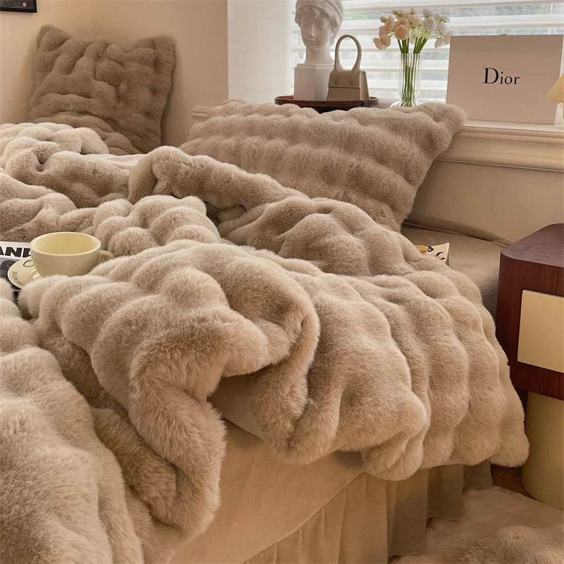 Luxury Faux Rabbit Fur Velvet Fleece Plush Soft Warm Bedding Set Super Comfortable Duvet Cover Set Blanket Bed Sheet Pillowcases