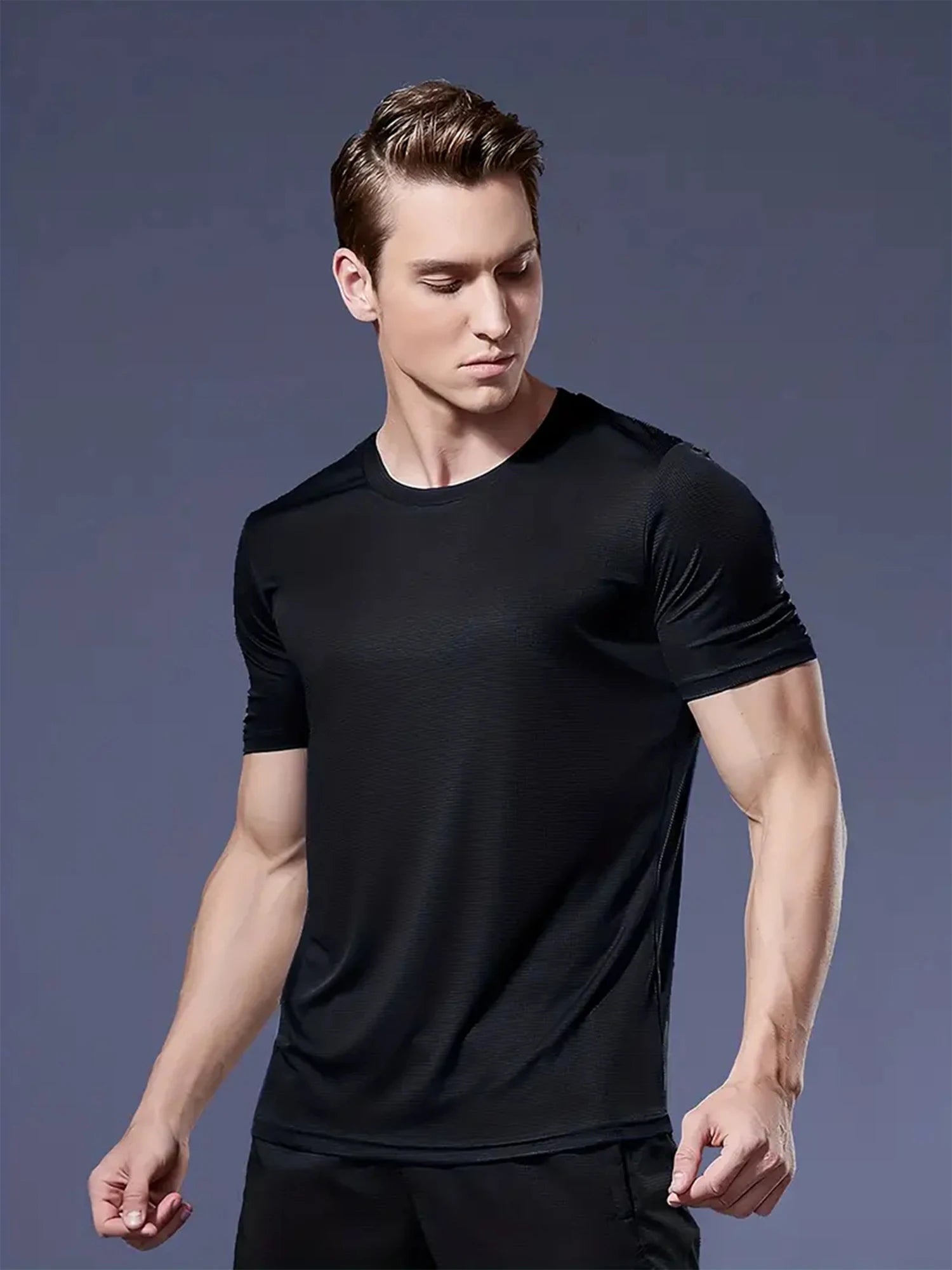 Round Neck T-Shirt 1 Piece Black Ultra-Light Men's Quick Drying Breathable Sweat-Absorbent Shirt Suitable for Fitness Gym and Ru.