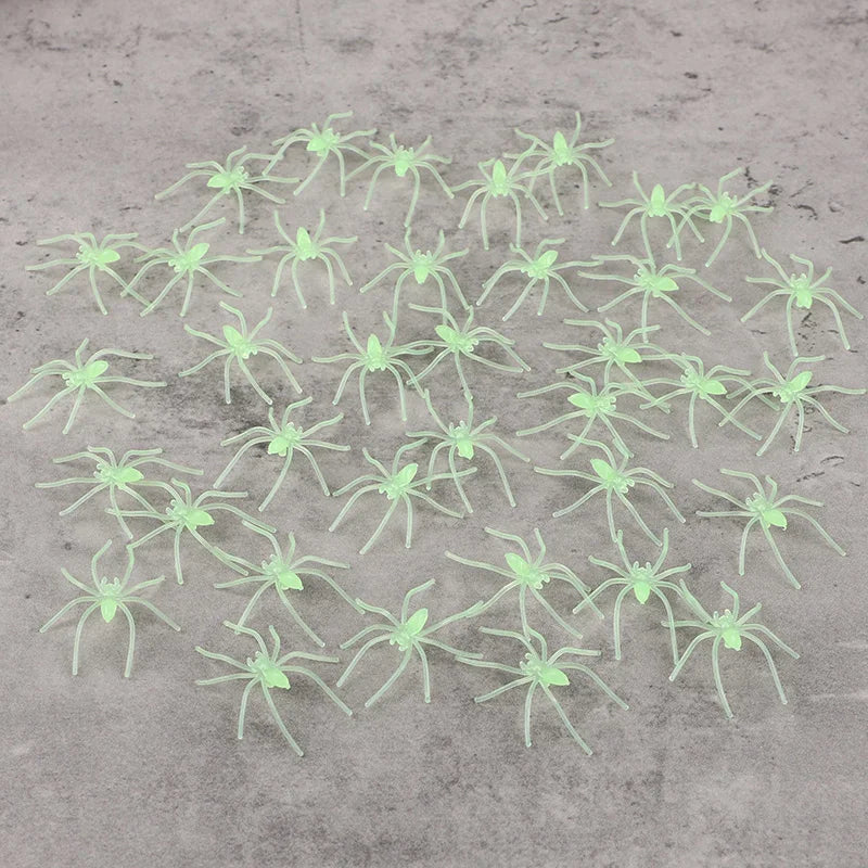 50–100 Stück leuchtende Halloween-Spinnen, gruselige Trick-Spinne für drinnen und draußen, Spukhaus, dekorative Requisiten, Halloween-Partyzubehör.