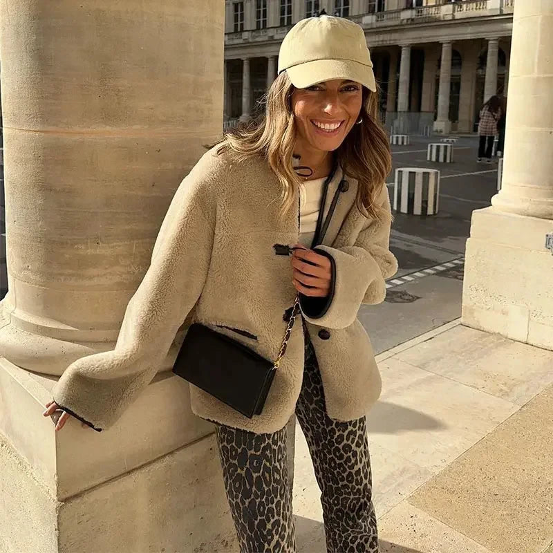 ZBZA Women's Faux Wool Jacket Loose Retro O-neck Single Breasted Long Sleeve Double Pocket Casual Overcoat Fall Winter Chic Coat