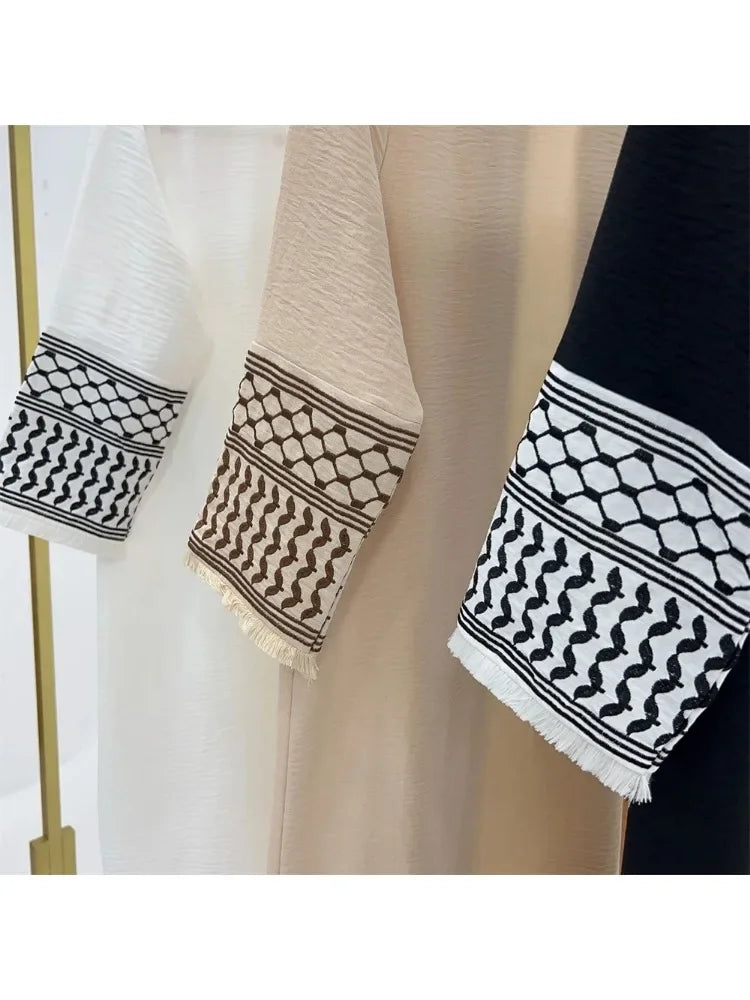 Autumn New Ramadan Open Embroidery Tassel Pink Kimono Abaya Dubai Luxury Muslim Islam Kaftan Dress Abayas Women Kebaya Caftan.